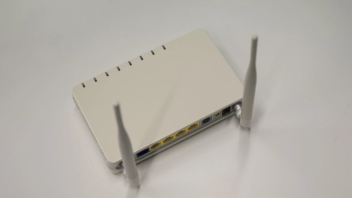 perbedaan access poin dan router