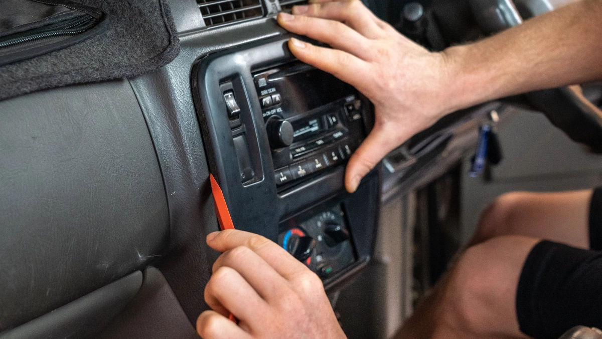 biaya pasang headunit mobil - Narmadi.co.id