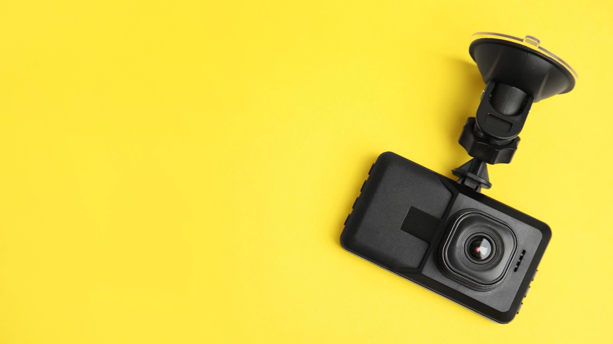 Dashcam bisa merekam saat mobil mati