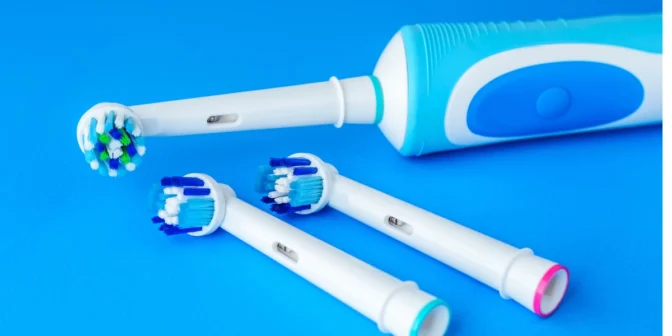 Perbedaan Smart Toothbrush dan Sikat Gigi Elektrik: Mana yang Lebih Cocok untuk Anda?