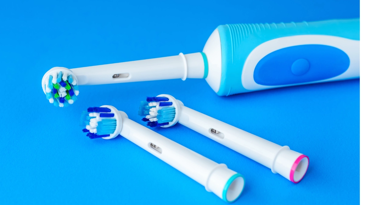 Perbedaan Smart Toothbrush dan Sikat Gigi Elektrik