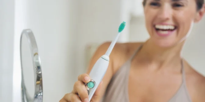 Smart Toothbrush: Kelebihan, Cara Kerja, hingga Regulasinya di Indonesia