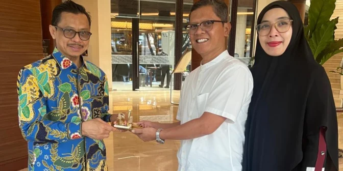 Dimulti dan Nusantara Foundation Teken MoU untuk Program Pendidikan Internasional di AS