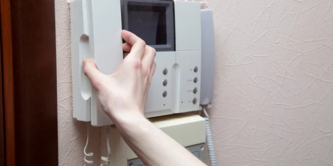 Cara Menggunakan Intercom untuk Komunikasi yang Efektif di Rumah dan Kantor