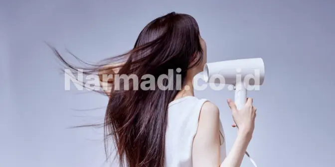 Cara Menggunakan Hair Dryer Tanpa Merusak Rambut
