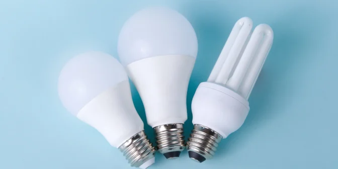 Smart Bulb dan Lampu LED: Apa Bedanya dan Mana yang Lebih Cocok Buat Rumah Anda?