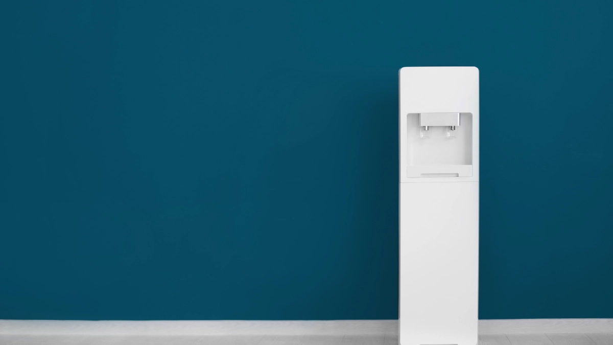 Kenali Smart Water Dispenser dan Regulasinya di Indonesia