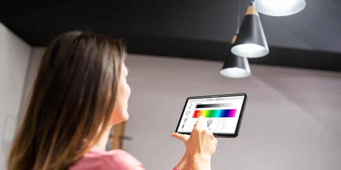 Smart Bulb Aman atau Tidak? Yuk Cari Tahu Jawabannya