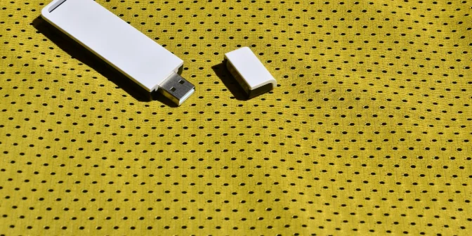 6 Kegunaan Dongle USB yang Mungkin Belum Anda Sadari