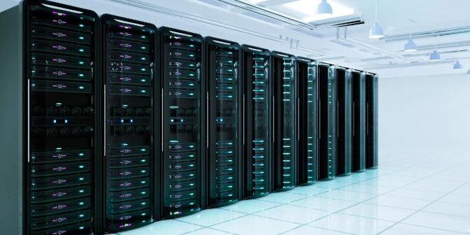 Perbedaan Server dan Client: Dua Peran Penting di Balik Layanan Digital