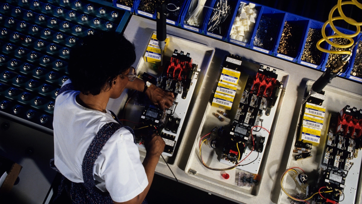 Regulasi LTE dan 5G (IMT-2020) untuk Perangkat Seluler di Indonesia