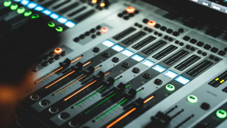 Apa Itu Mixer Audio? Ini Fungsi, Jenis dan Penjelasannya