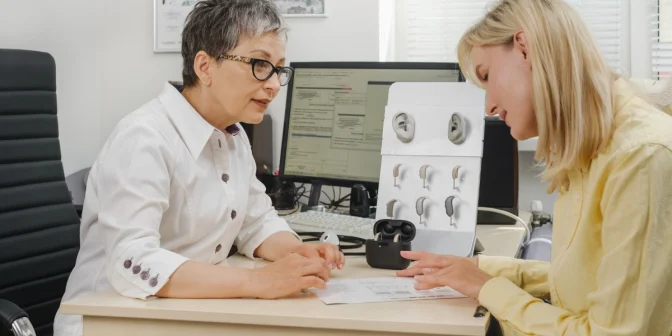 memilih alat bantu dengar