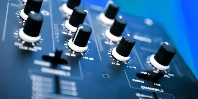 Amplifier Mixer: Kunci Suara Lebih Jernih dan Terpadu dalam Satu Perangkat