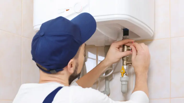 Merawat Water Heater agar Tetap Awet dan Aman Digunakan