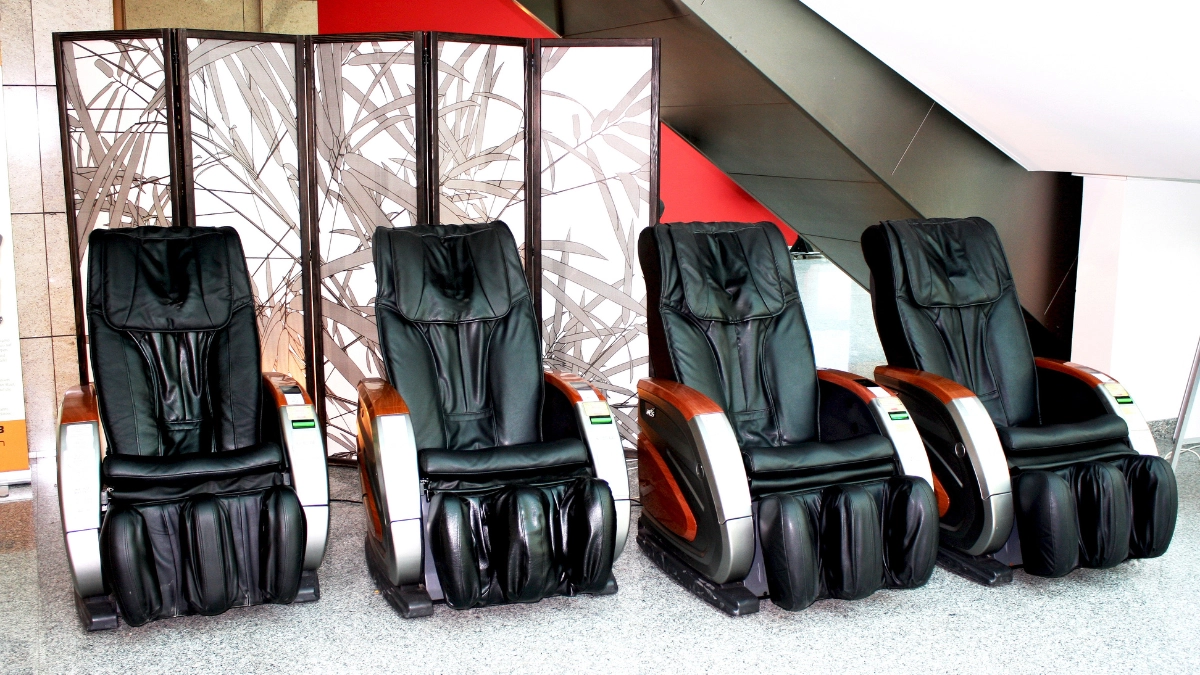 memilih kursi pijat - Narmadi.co.id