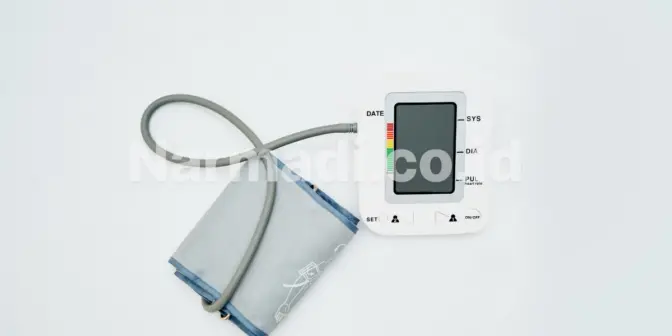 memilih tensimeter digital