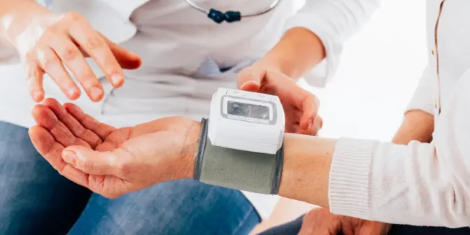 Tensimeter Pergelangan Tangan: Praktis dan Nyaman Digunakan di Mana Saja