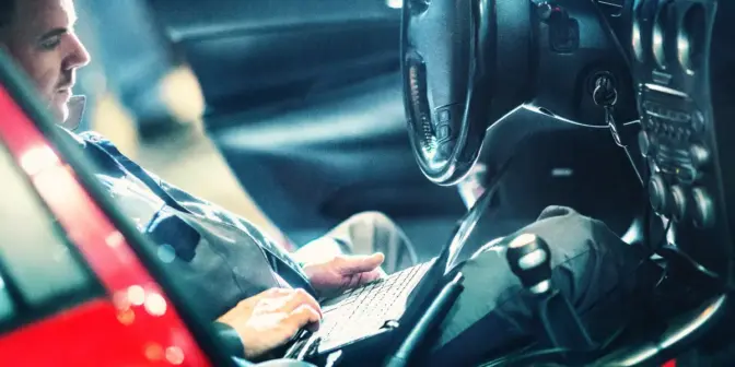 Port OBD2: Lokasi, Fungsi, dan Pentingnya untuk Pemilik Mobil