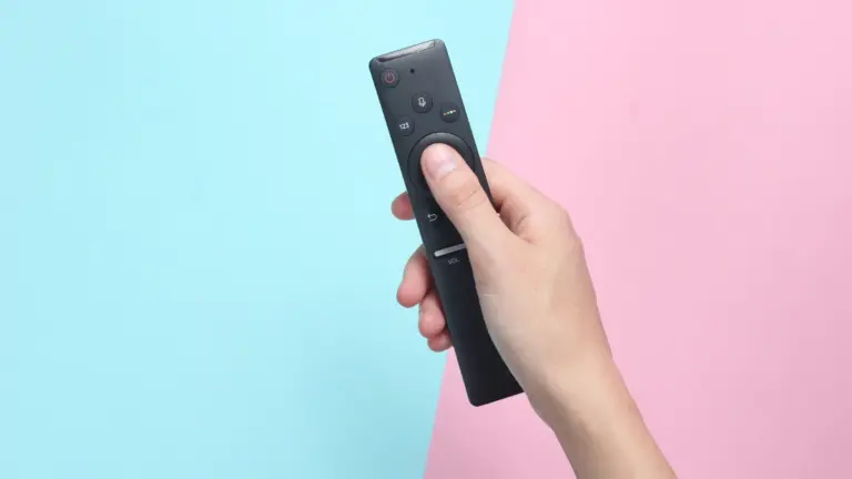 Perbedaan Magic Remote dan Remote Biasa yang Perlu Anda Tahu