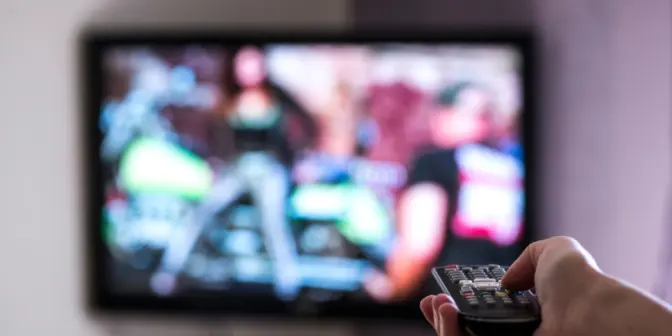 Perbedaan Magic Remote dan Remote Biasa yang Perlu Anda Tahu