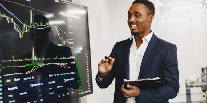 5 Fitur Wireless Presentation Remote yang Membuat Presentasi Lebih Profesional