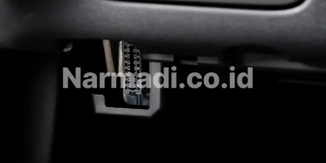 menggunakan obd scanner