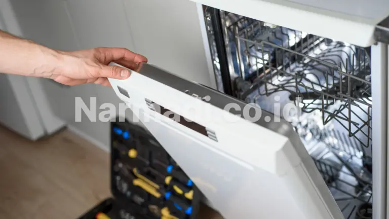 Panduan Cara Menggunakan Dishwasher yang Benar Agar Bersih dan Awet