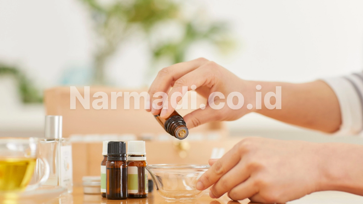 Cara Kerja Smart Aroma Diffuser adalah Mengubah air dan minyak esensial menjadi kabut halus